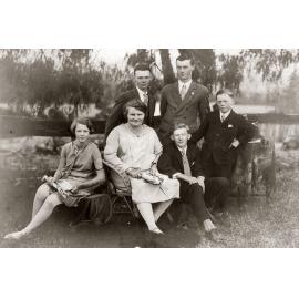 Margaret Embrey with her five children, Ipswich, c.1930