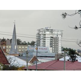 Panoramic view over Ipswich CBD towards Oaks Aspire apartments, Ipswich, 2012