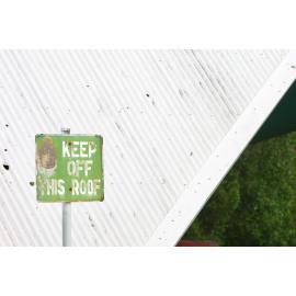 Picnic area shelter at Cameron Park, Booval, January 2008