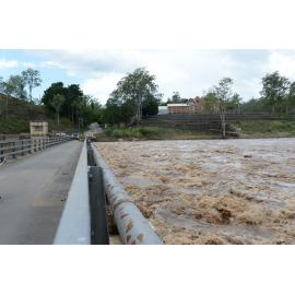 Flood waters at Mt Crosby Weir, Brisbane, January 2013