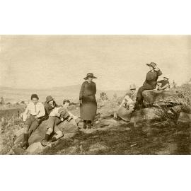 Group of people on Two Tree Hill, Tallegalla, Ipswich, late 1920s
