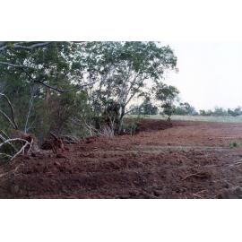 Earth moving, Six Mile Creek, near Bundamba, Ipswich, 1991