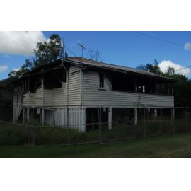 Gladstone Road, No 9, Sadliers Crossing, 2011