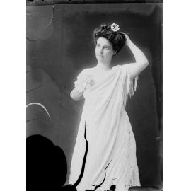 Laura Lydia Taylor, Ipswich, c.1900