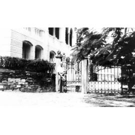 Gates of Brynhyfryd, Blackstone, 1930s