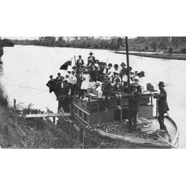 Cruise on the Brisbane River, 1920s