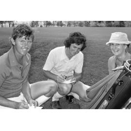 Golf players keeping score, Ipswich, December 1977