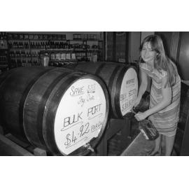 Mihi Tavern, Brassall, November 1977