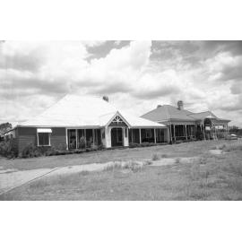 Front exterior of Bellevue Homestead, Coominya, 15th February 1978
