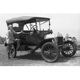 Unidentified man with vintage Ford Model T, Ipswich, November 1977