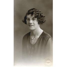 Portrait of Alice Mieland, Ipswich, 1921