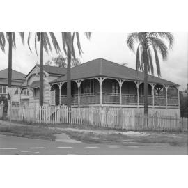 Queenslander with a wrap around veranda, Ipswich, November 1977