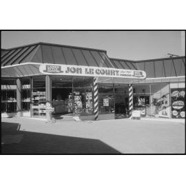 Jon Le Court salon, Ipswich Grand Plaza, corner Brisbane & East Streets, Ipswich, July 1985