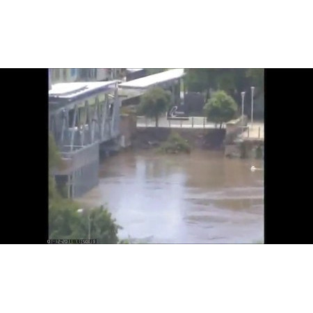 Riverlink Shopping Centre to St Mary's Catholic Church, January 2011 flood, Ipswich
