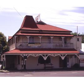 Rising Sun Hotel, 1999