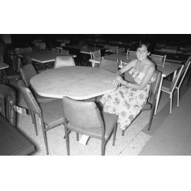 Dining tables at Dorés on Brisbane Street, Ipswich, 18th October 1977