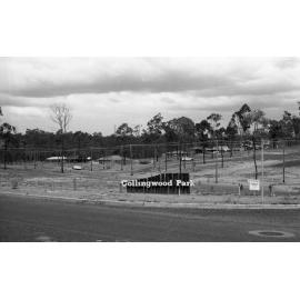 Collingwood Park development, Collingwood Park, October 1977