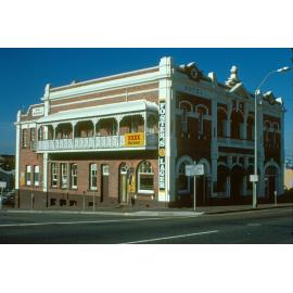 Metropole Hotel side view on Waghorn Street, Ipswich, 1985