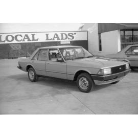 Ford XD Fairmont Ghia, car advertisement for Currie Motors, Ipswich, August 1980