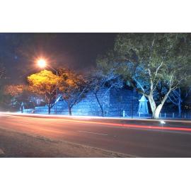Street lights at night at Cunningham's Knoll, Ipswich, September 2003