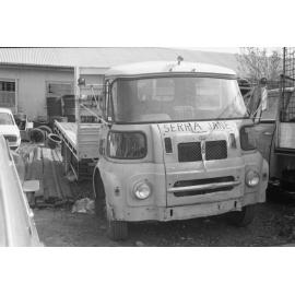 Leyland FG truck named 'Serra Jane' car ad for Ian Boettcher Motors, Ipswich, September 1980