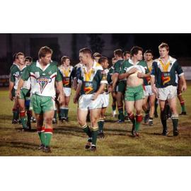 Ipswich Jets and opposing leave the field, Ipswich, September 2003