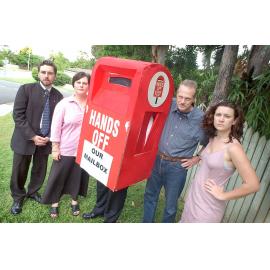 Ronan Lee, Zoe Barrett, Len Thornquist, Monique Shearer with Australia Post mascot, Chelmer, April 2003
