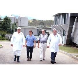 Unidentified people at the Australian Meat Holdings Chamber of Commerce, Ipswich, November 2003