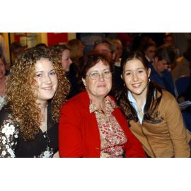 Lauren, Donna and Jessica Cashman from Flinders View at the ministers art awards, Ipswich, August 2003