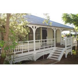 Unidentified house, Ipswich, May 2003