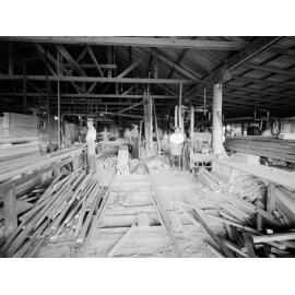 Hancock Brothers' Sawmill, interior images, North Ipswich, 1950s