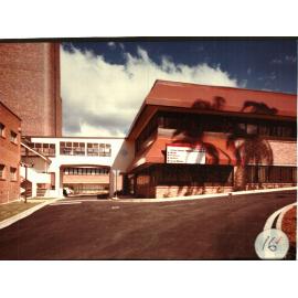 RECONSTRUCTION of the 80s: overpass emergency to surgical, 1985