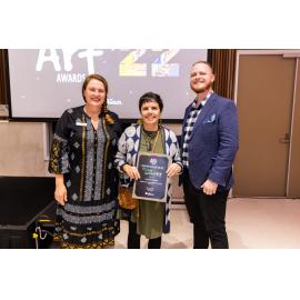 Mayor Teresa Harding, artist Charmaine Davis, and Councillor Andrew Fechner at the Ipswich Art Awards, 2022