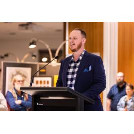 Councillor Andrew Fechner speaking at the Ipswich Art Awards, 2022