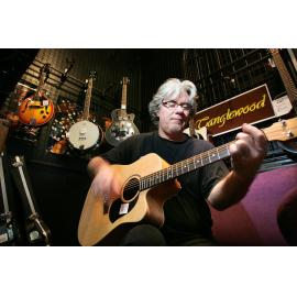 Rob Haysom, Word of Mouth Music, Brisbane Road, Booval, Ipswich, May 2007