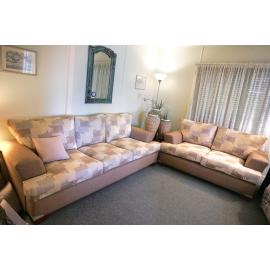 Lounge Suite from J & J Nicholas Furniture, Ipswich, June 2007