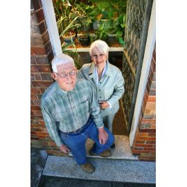 Tom and Mavis Wakefield at the entrance of the refurbished glasshouse at Queens Park, Ipswich, June 2007