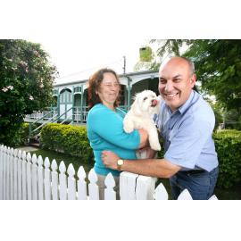 Owners selling their circa 1911 Brassall home, 'Bon Accord', to move to Tasmania, Ipswich, April 2008