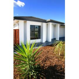 Trinity Crescent, no. 33, Augustine Heights, Ipswich, May 2010