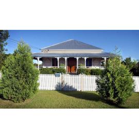 Unidentified house, Ipswich, June 2004 