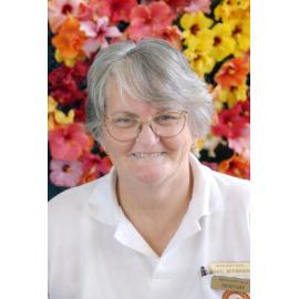 Avryl Hutchison from the Hibiscus Society at Glebe Rd Home Gardener's Expo, Ipswich, August 2004 