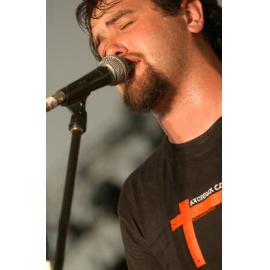 Guitarist/vocalist from christian nu-metal band Jael singing his convictions at Sonfest, Ipswich, 20th January 2005