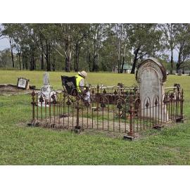 UniSQ Field Day Workshop 2026, Stone Quarry Cemetery