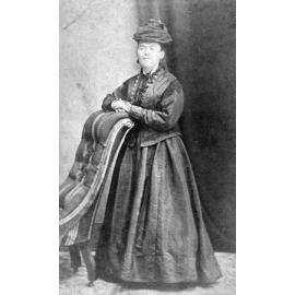 Winnie Hogan, Ipswich, 1878-1882