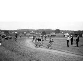 Woodend cycle track, Ipswich, 1940s