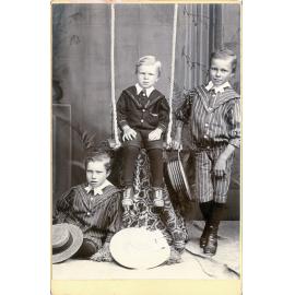Unidentified children, thought to be from the Noble family of Walloon, Ipswich, 1894-1896