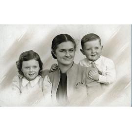 Rhoda Cameron with her two children, Elspeth and Donald, Ipswich, c.1940