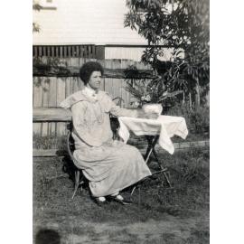 Eliza Noble, at Smith Street, North Ipswich, early 1930s