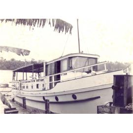 Srednam (boat) at the Blackall Street, Ipswich wharf, East Ipswich, c.1960