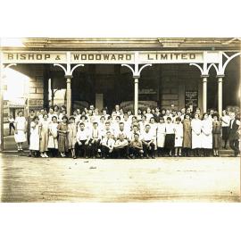 Staff in front of the Bishop & Woodward Limited building, Ipswich, 1924